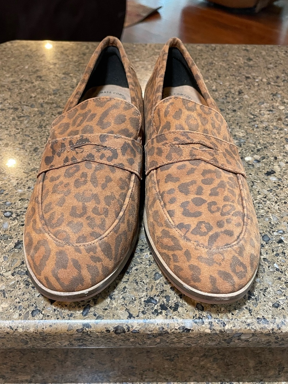 Clarks Trish Rose Loafer Leopard Print Suede Sz 6.5 Ultimate Comfort New w/o Tag - Picture 8 of 12